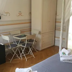 Piazza Del Popolo Bed & Breakfast