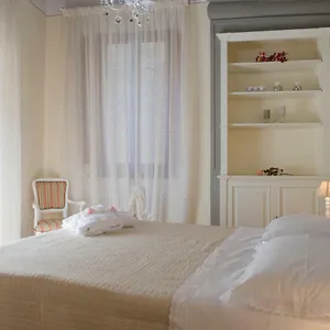 La Nicchia - Serena Tuscany Homes , Cortona Italia