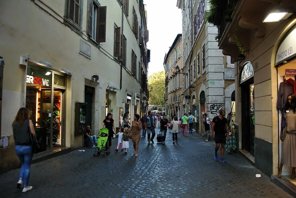 Campo De' Fiori Prestige Rooms Rome 3*,